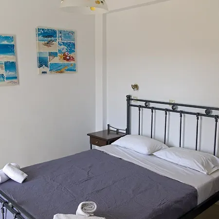 Amoudi Studios Apartments Hotel Room photo