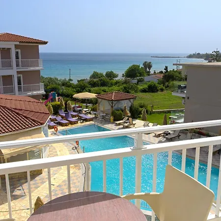 Amoudi Studios Apartments Hotel Room photo