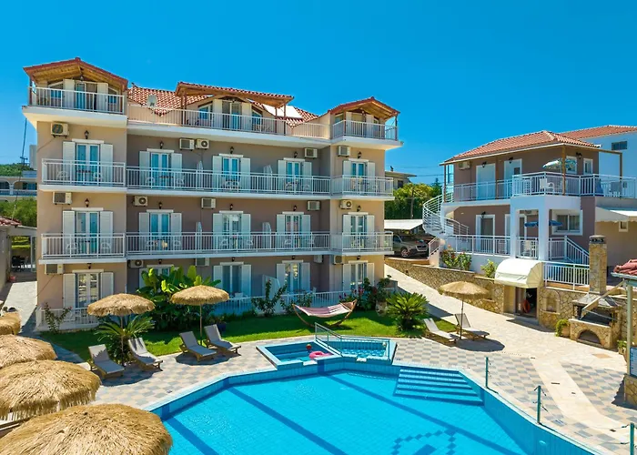 Amoudi Studios Apartments Hotel