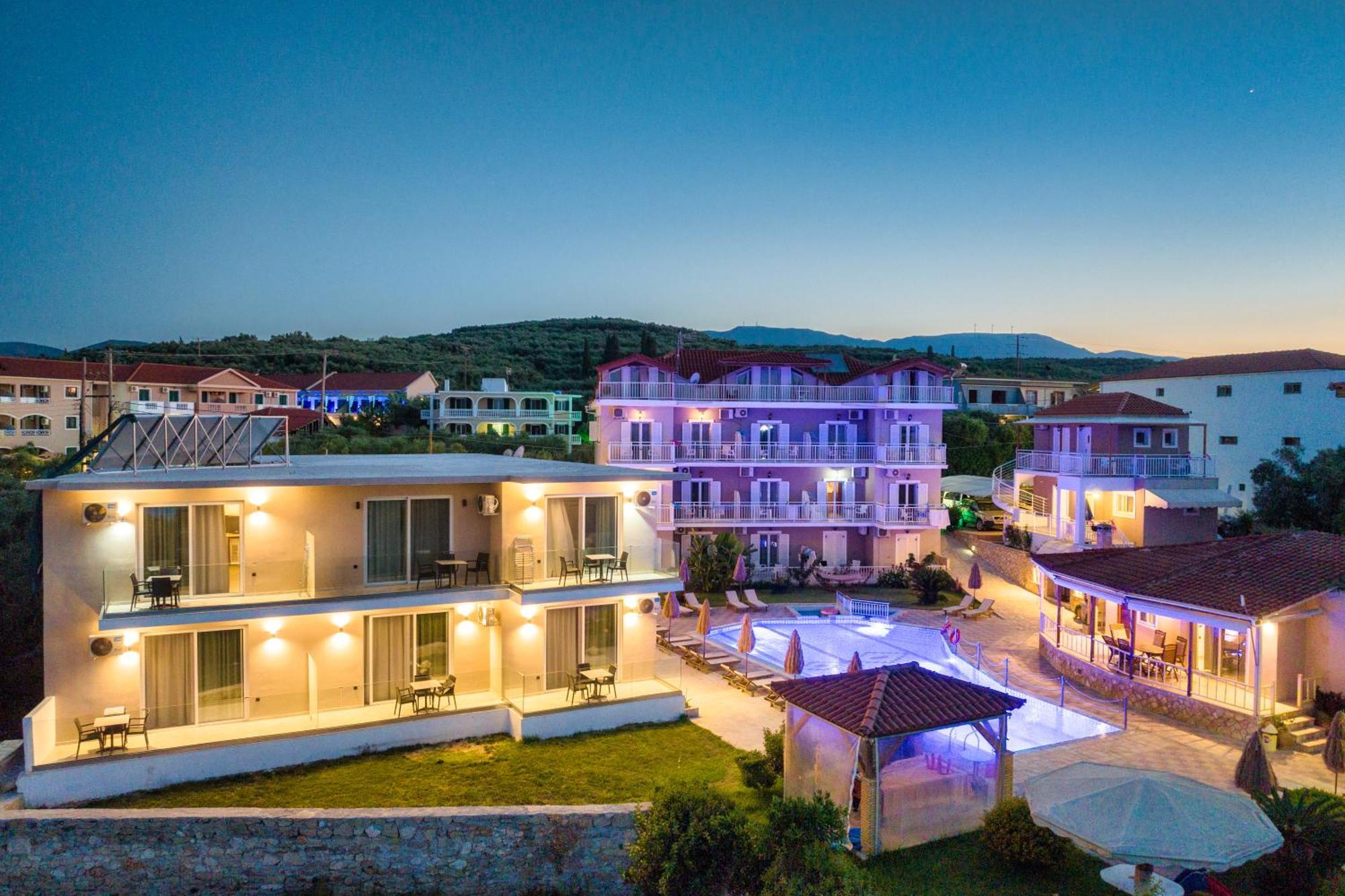 Amoudi Studios Apartments Hotel Hotel apartamentowy Ammoudi