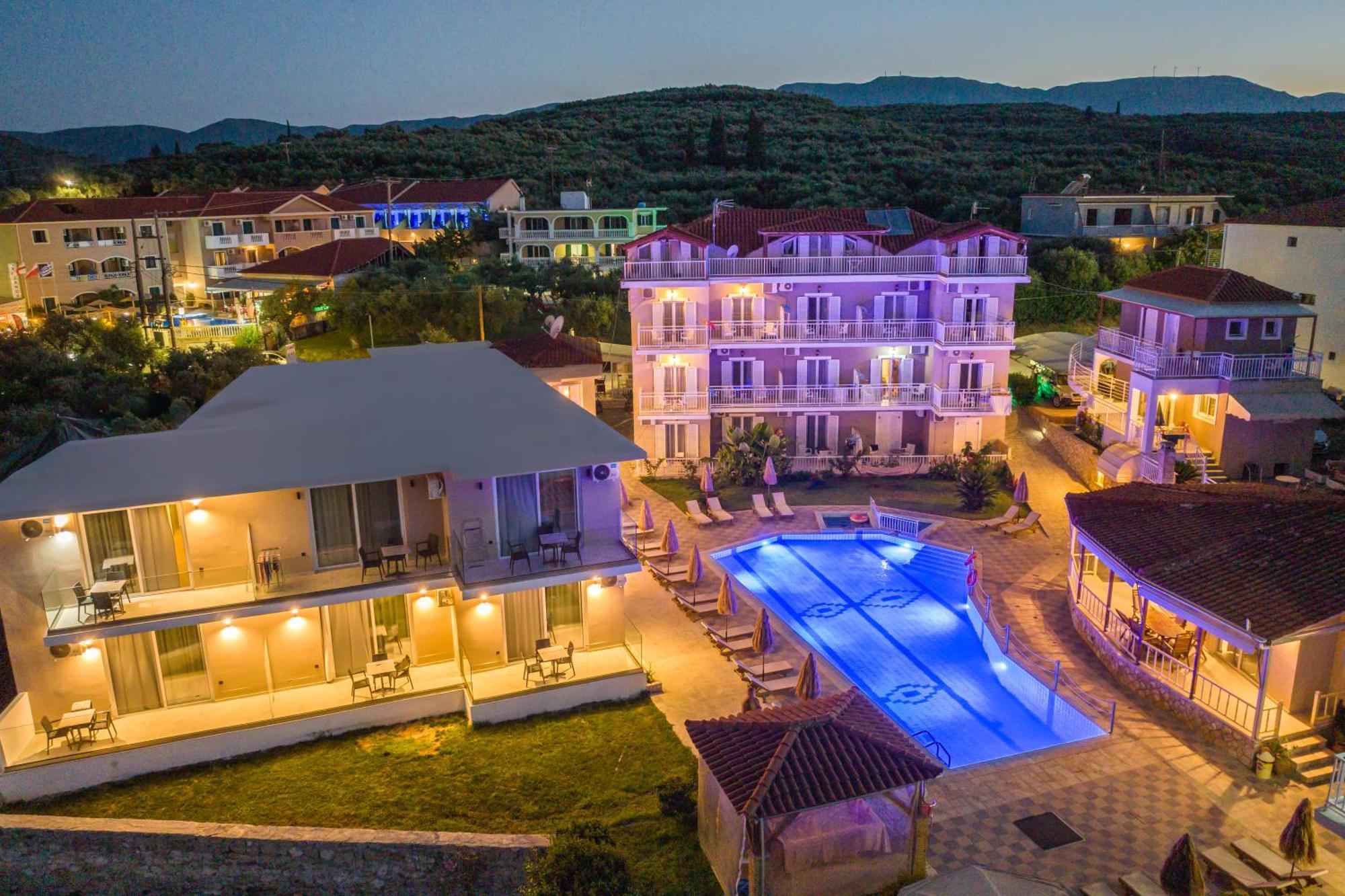 Amoudi Studios Apartments Hotel Hotel apartamentowy Ammoudi
