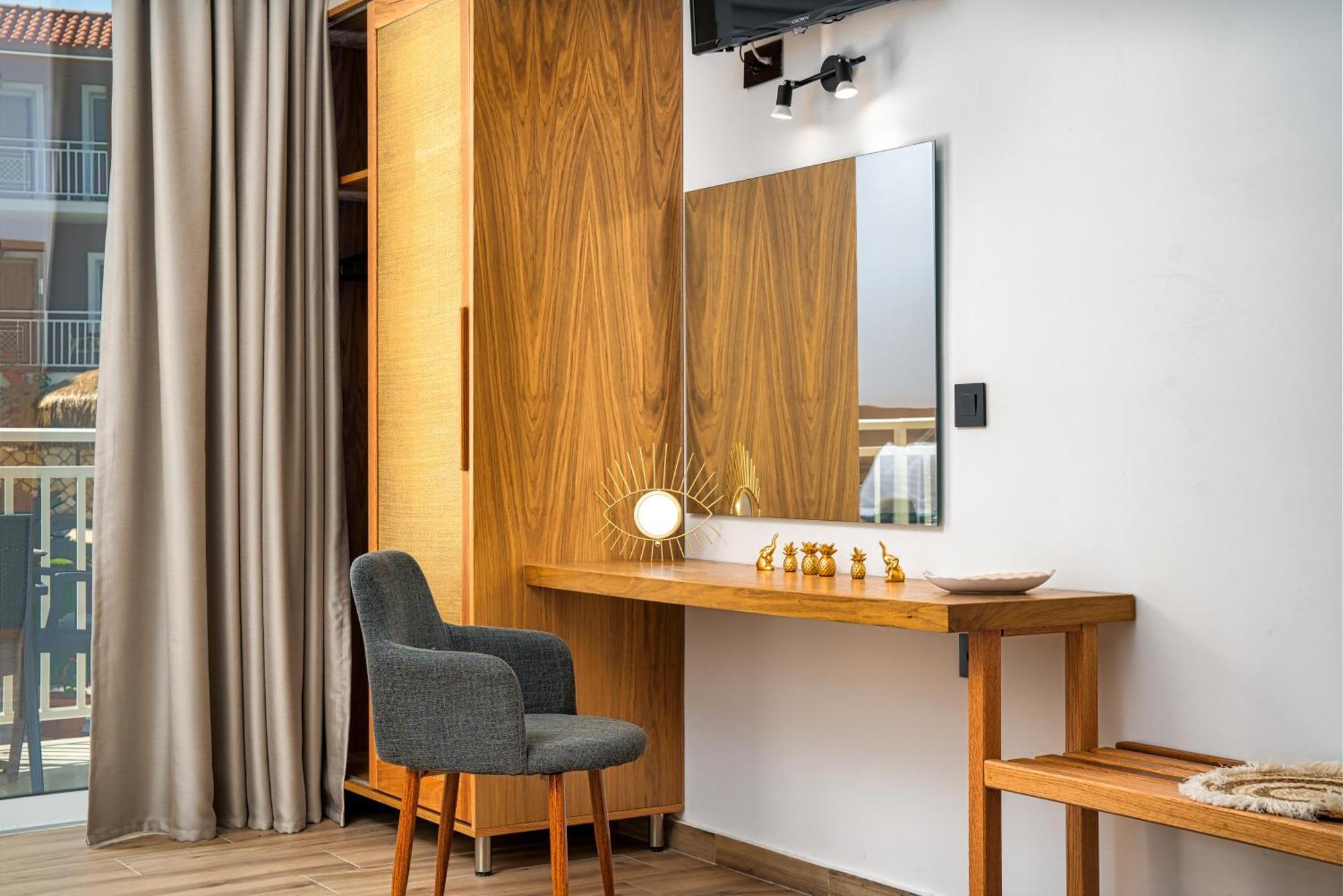 Amoudi Studios Apartments Hotel Hotel de apartamente 3*
