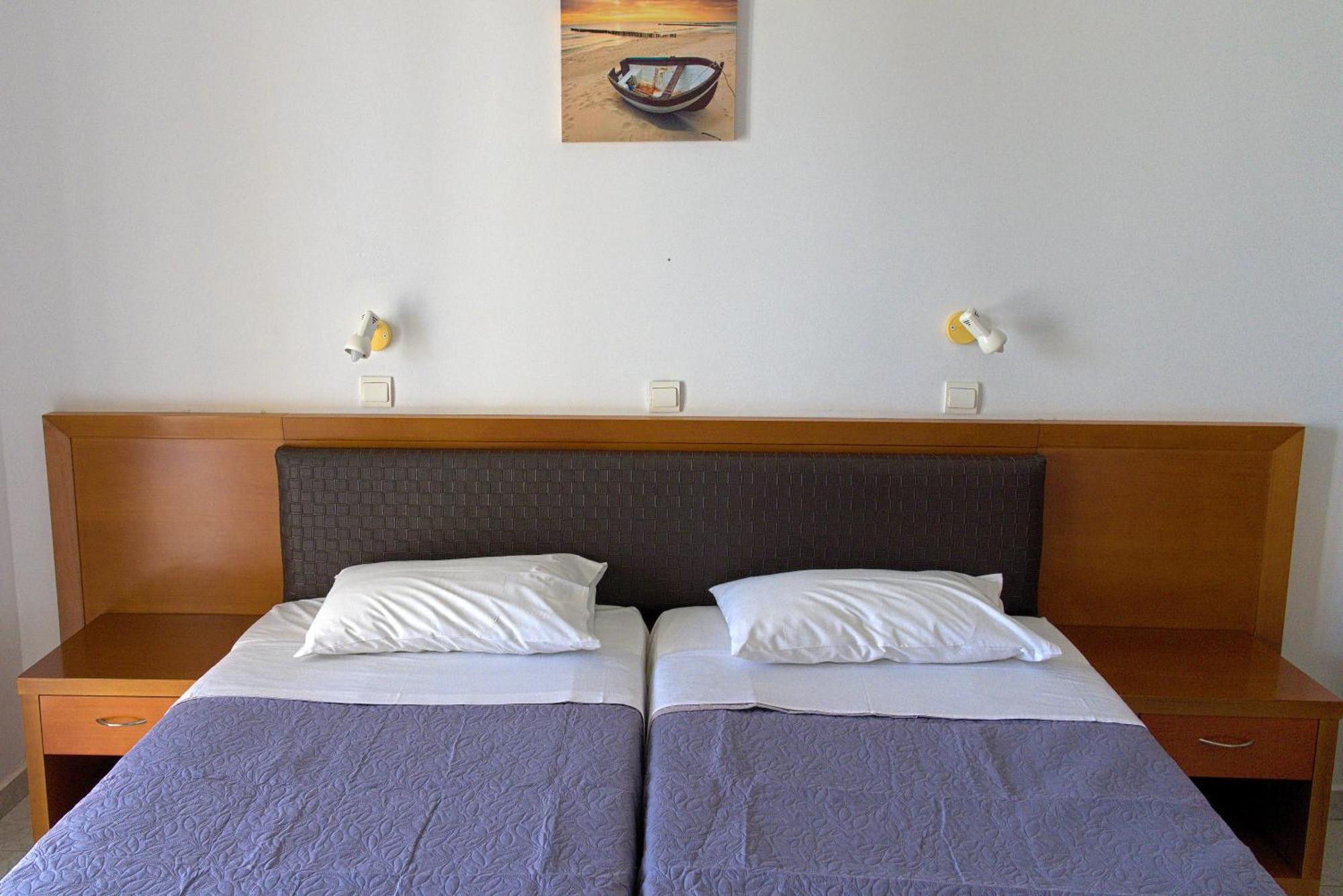 Hotel apartamentowy Amoudi Studios Apartments Hotel 3*