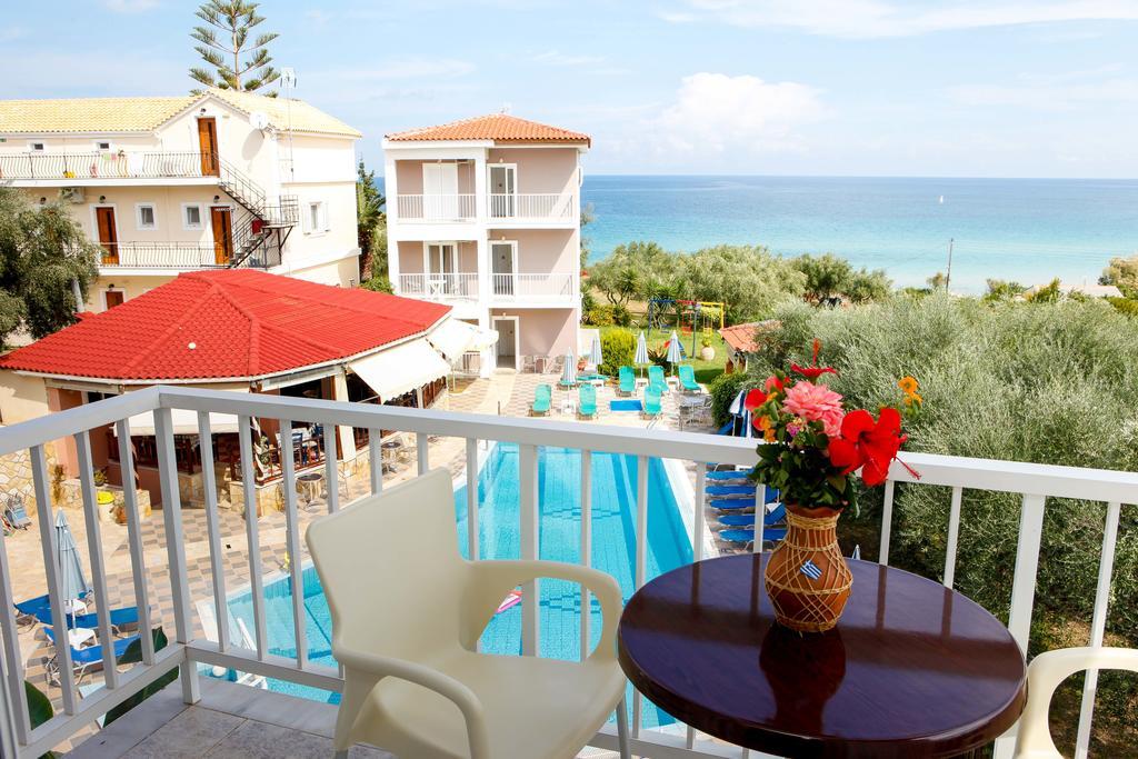 Amoudi Studios Apartments Hotel Hotel de apartamente 3*